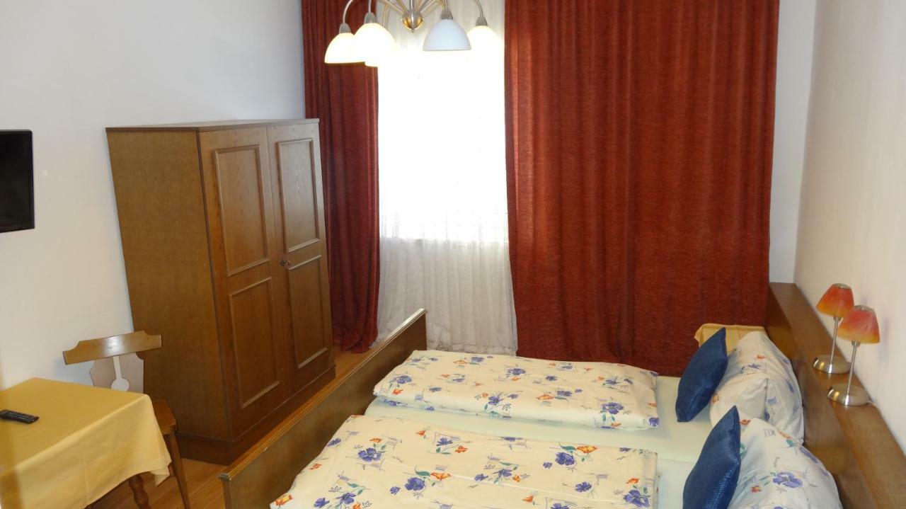 Gasthof Post Hotel Kremsbrucke Room photo